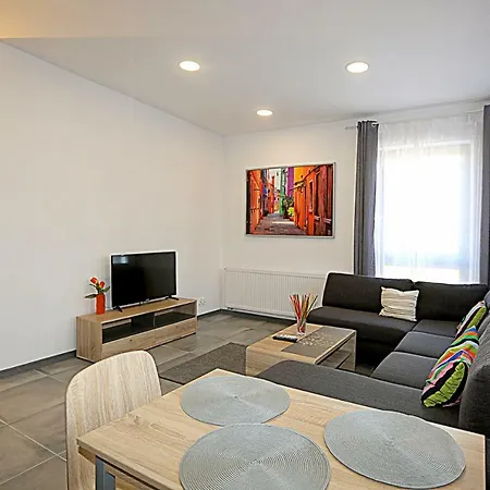 Intermo Apartment